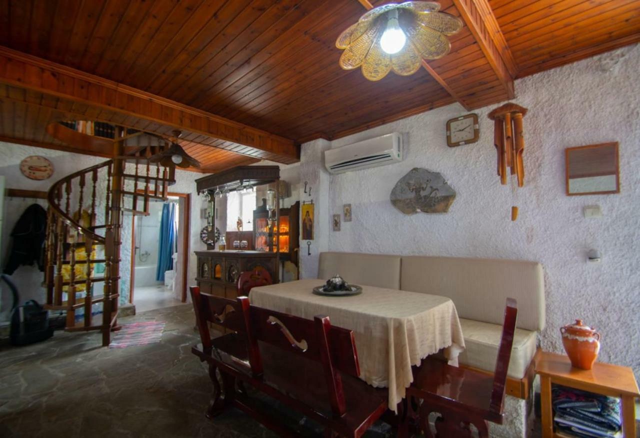 Traditional Village House Méson Yerakaríon Bagian luar foto